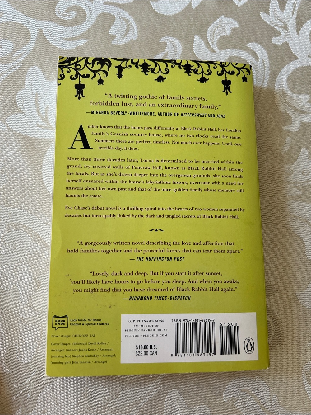 Paperback Book Bundle - Picture 5 of 5